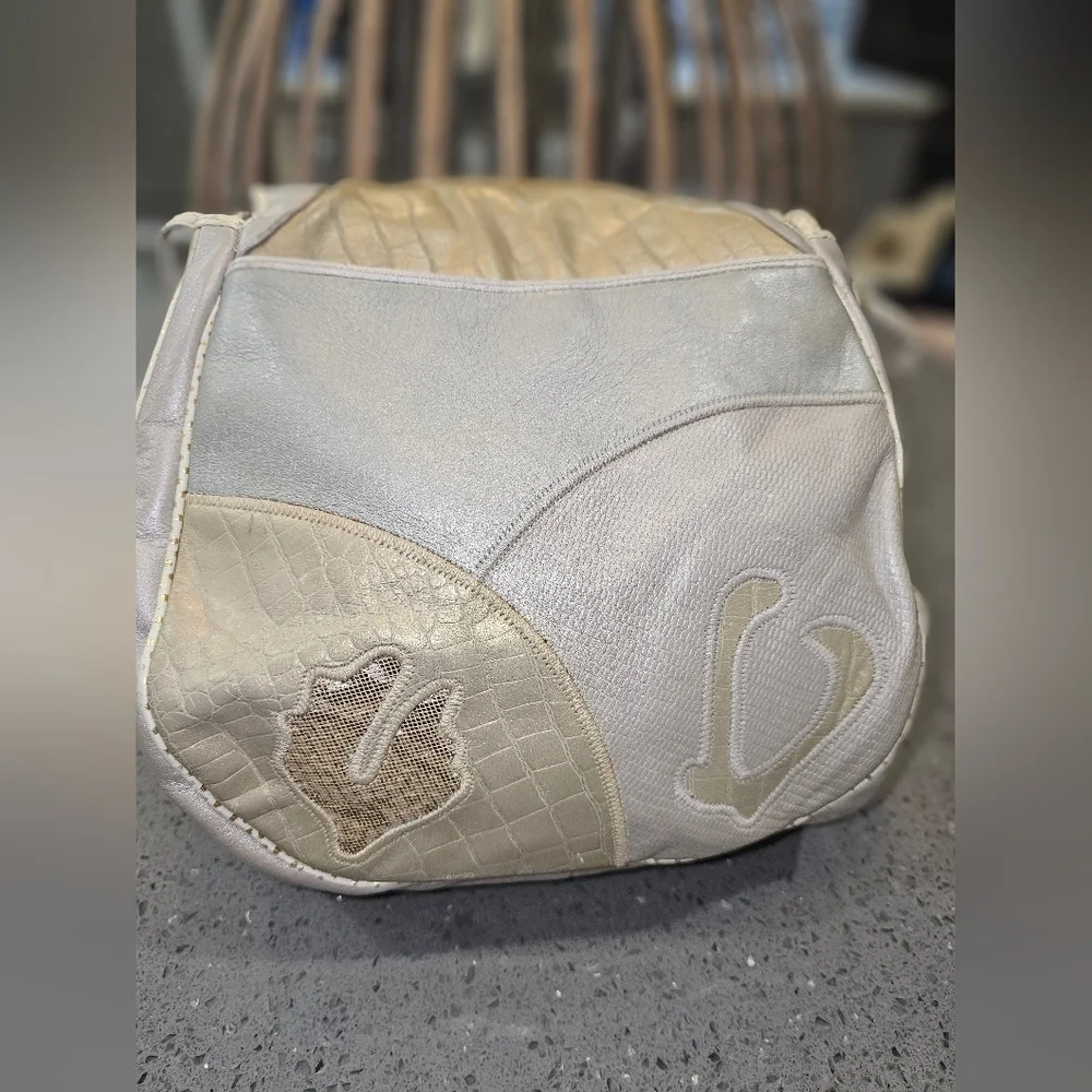 SHARIF VINTAGE CROSSBODY BAG.